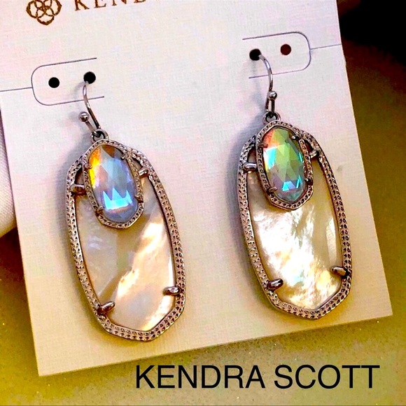 NWT Kendra Scott RARE & Retired Emmy Earrings Silver & Ivory Pearl & Dichroic! - Picture 5 of 15